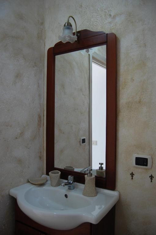 Andrea E Valentina Bed & Breakfast S'archittu Cuglieri Luaran gambar