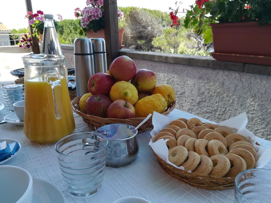 Andrea E Valentina Bed & Breakfast S'archittu Cuglieri Luaran gambar